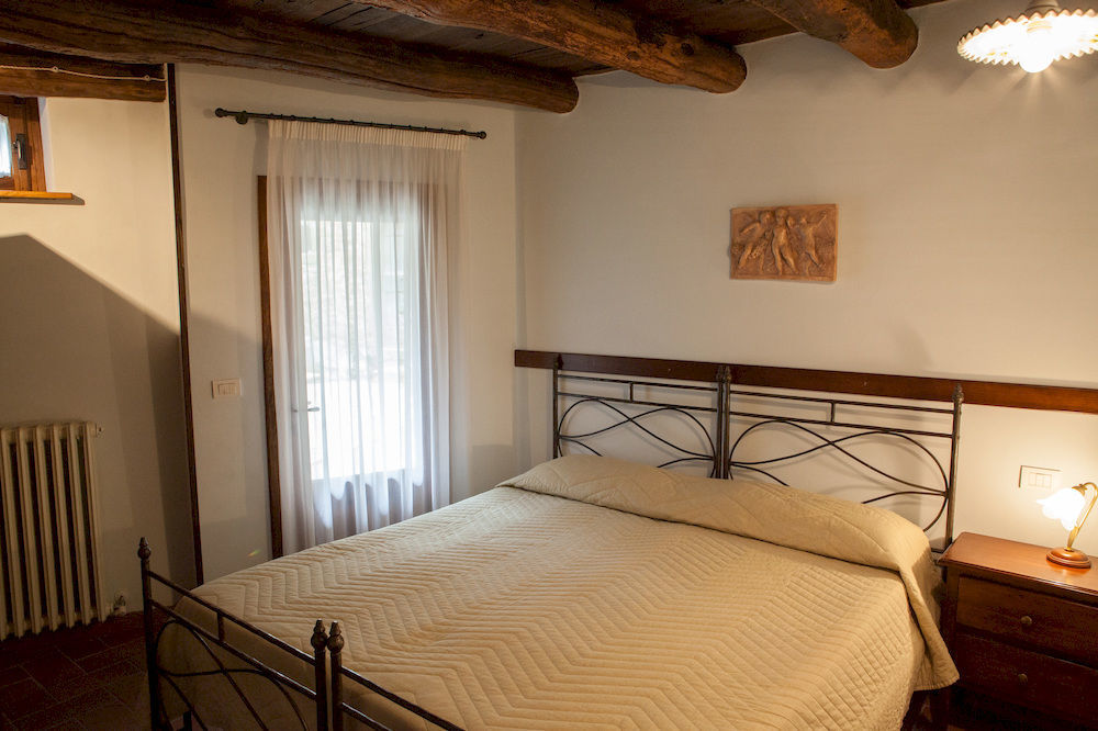 Borgo Dei Corsi Holiday House Reggiolo Eksteriør bilde