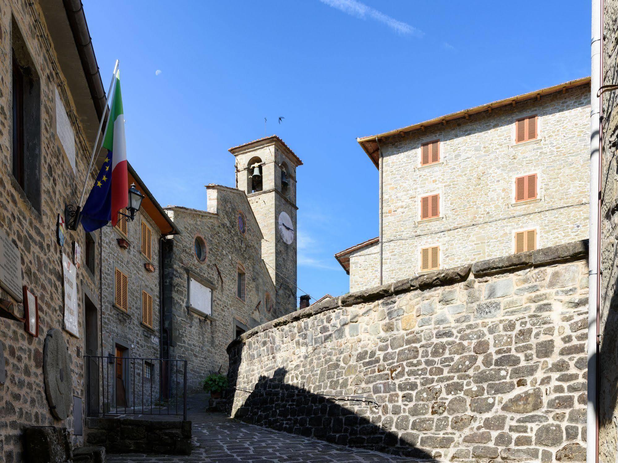 Borgo Dei Corsi Holiday House Reggiolo Eksteriør bilde