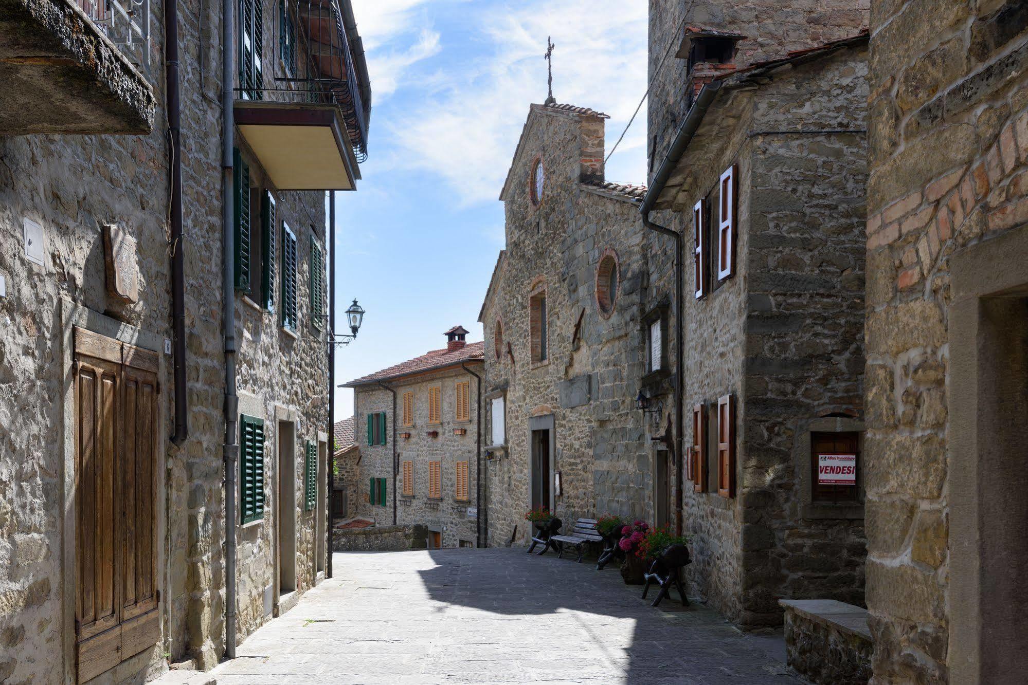 Borgo Dei Corsi Holiday House Reggiolo Eksteriør bilde