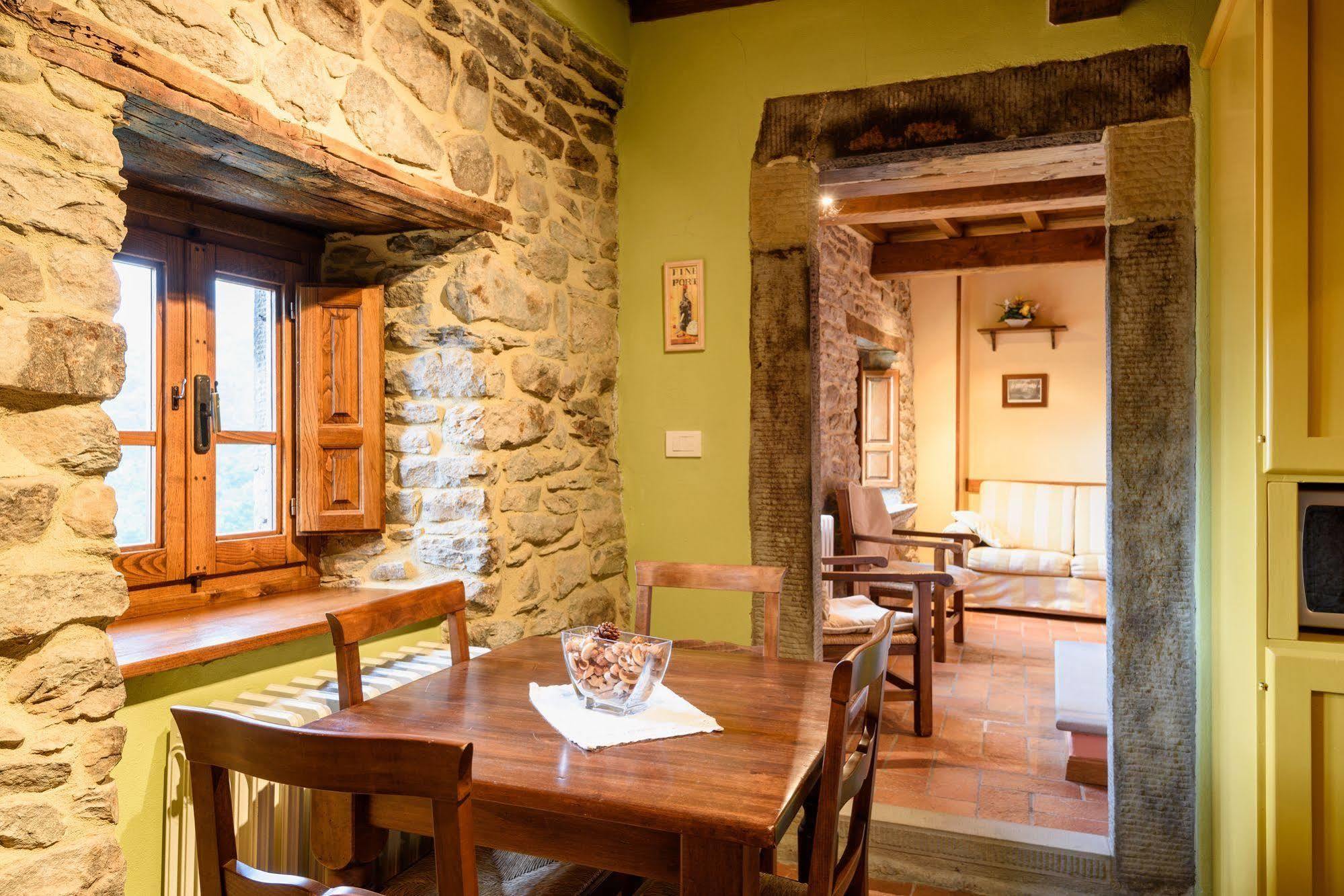 Borgo Dei Corsi Holiday House Reggiolo Eksteriør bilde