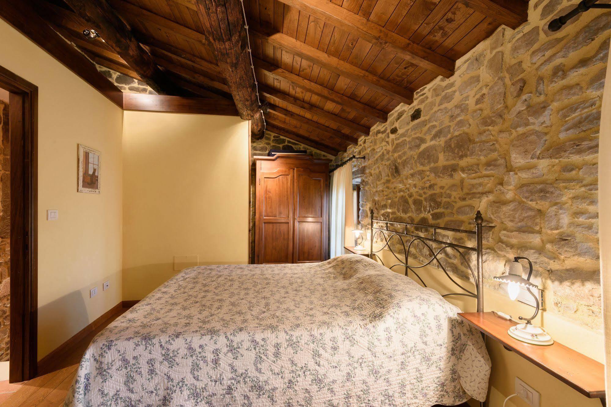Borgo Dei Corsi Holiday House Reggiolo Eksteriør bilde